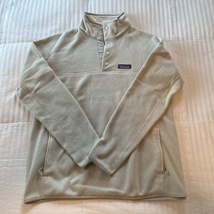 Women’s cream Patagonia Lightweight 1/4 Snap Better Sweater